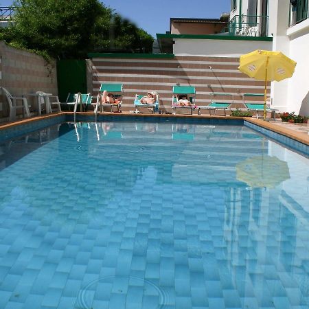 Hotel Apollo Τζεσόλο Λίντο Εξωτερικό φωτογραφία
